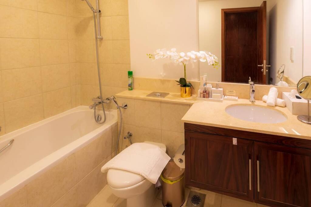 First Class 2Br With Full Burj Khalifa And Fountain View Dubái Exterior foto